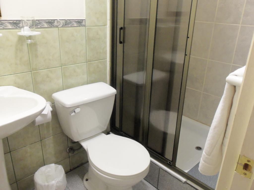 Hostal Joshiken Punta Arenas Kültér fotó